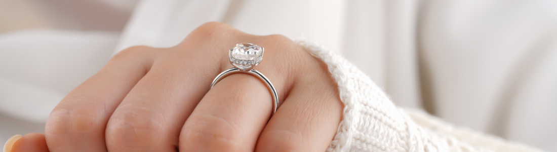 37 Cute Simple Engagement Rings for the Minimalist