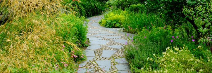 Meandering garden path: neighbour must avoid blocking such a right of way